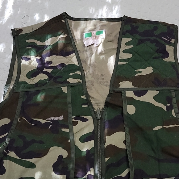 Game Winner Hunting Vest w/ Game Bag L - Picture 6 of 8